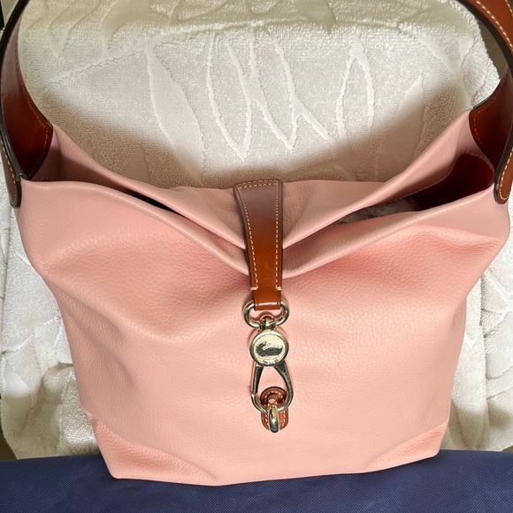 NWOT Dooney and Bourke All weather leather Logo Lock Hobo bag - Picture 5 of 8